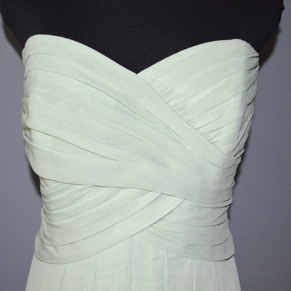 Davids Bridal Short Chiffon Crinkle Dress - Picture 4 of 9